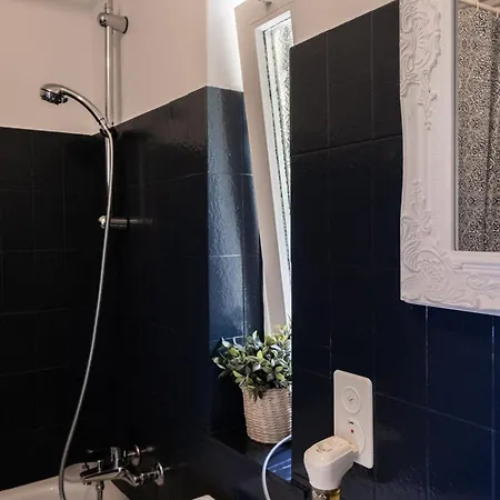 Boat Apartment Lugano